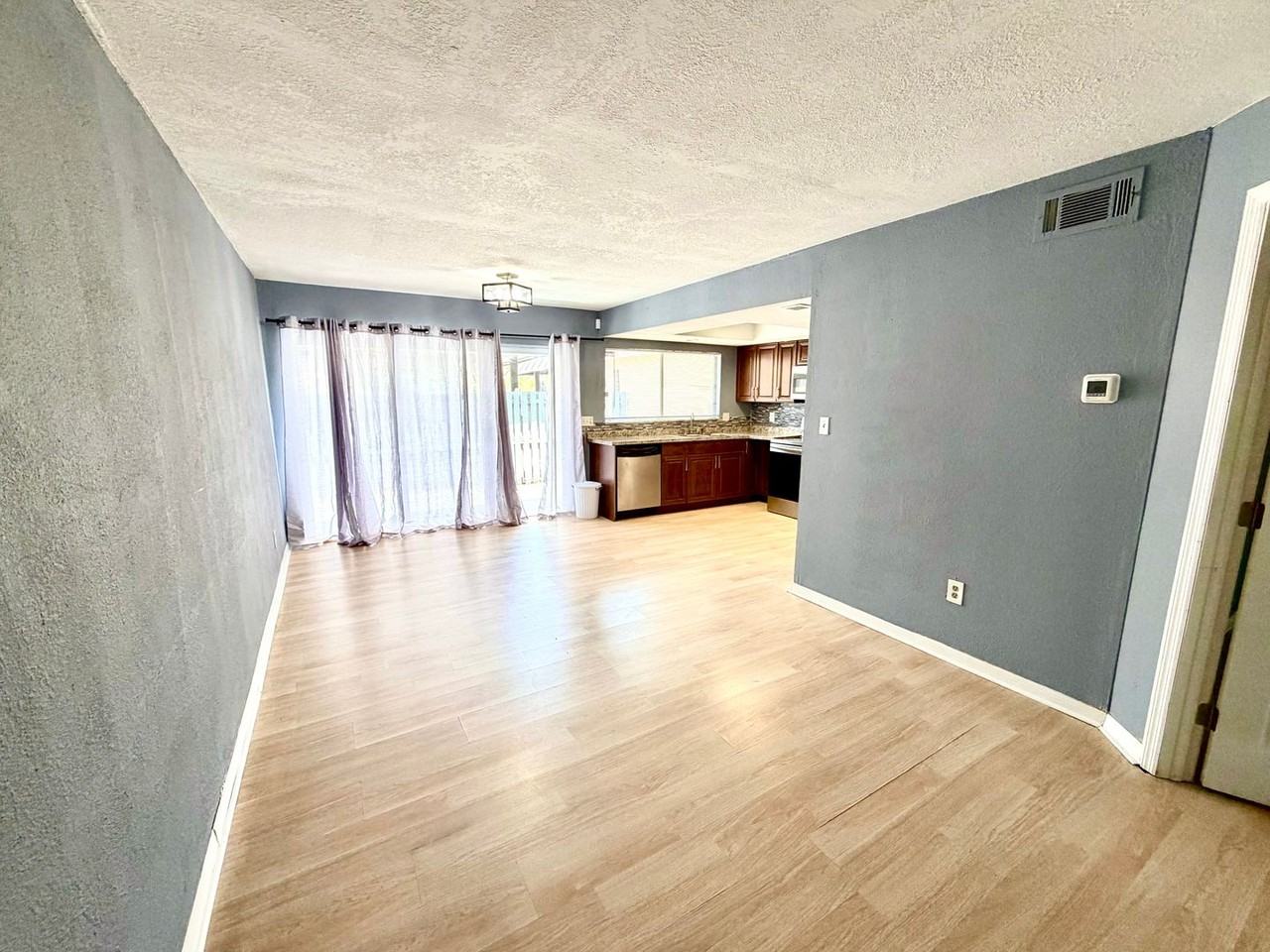 2203 Silver Pines Pl #601 - Photo 5 of 14