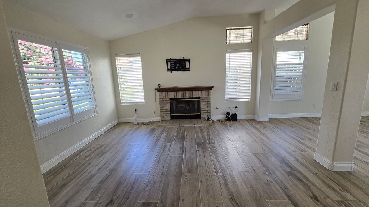 8719 Starfish Dr - Photo 3 of 21