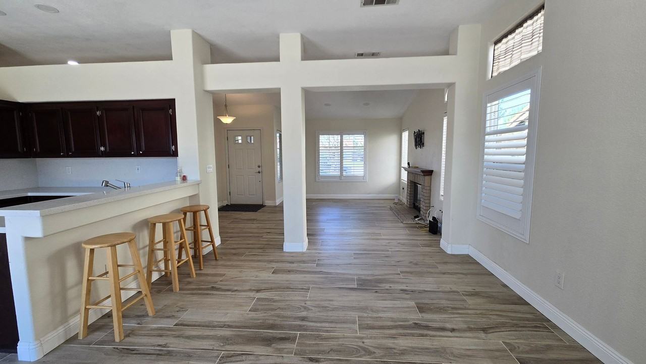 8719 Starfish Dr - Photo 5 of 21