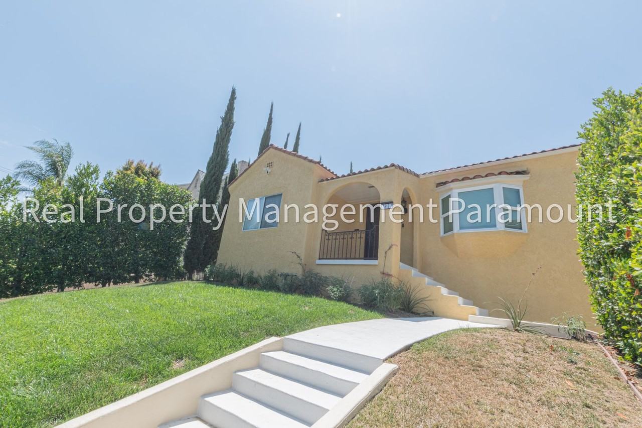 1867 S Redondo Blvd - Photo 2 of 50