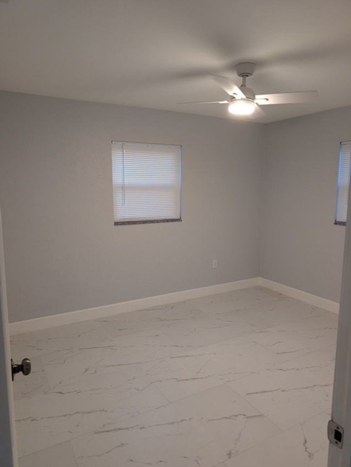 608 20th Ave W - Photo 3 of 17