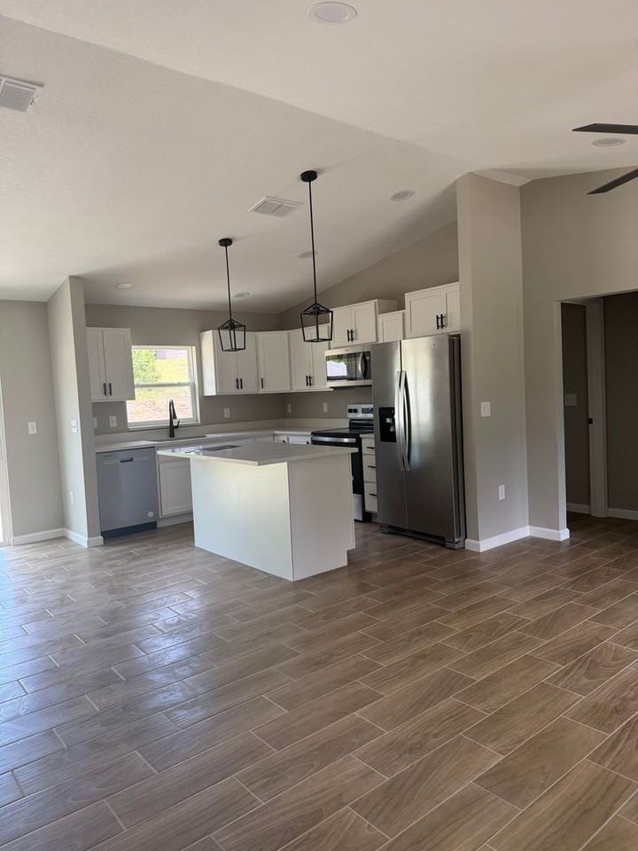 277 Oak Lane Cir - Photo 2 of 16