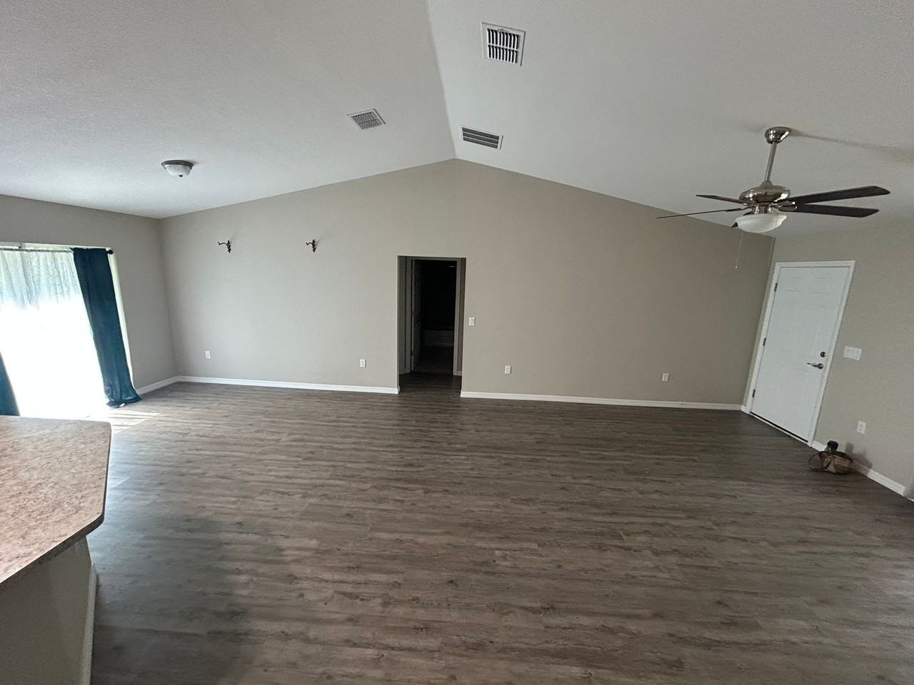 5092 Sw 197th Ter - Photo 2 of 31