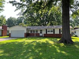 2430 S Kickapoo Ave - Photo 1 of 1