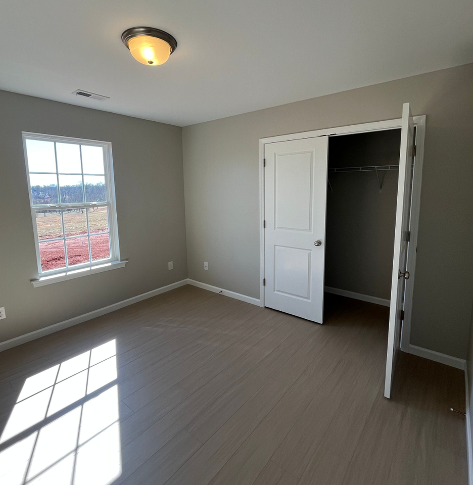 3945 Greenpond Rd - Photo 3 of 16