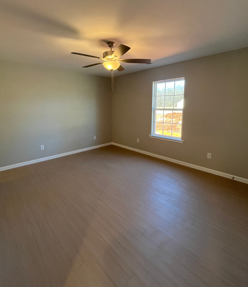 3945 Greenpond Rd - Photo 4 of 16