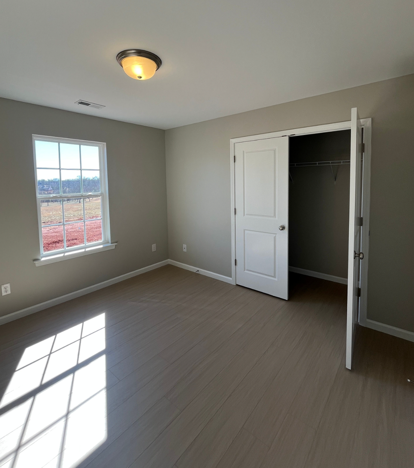 3945 Greenpond Rd - Photo 6 of 16