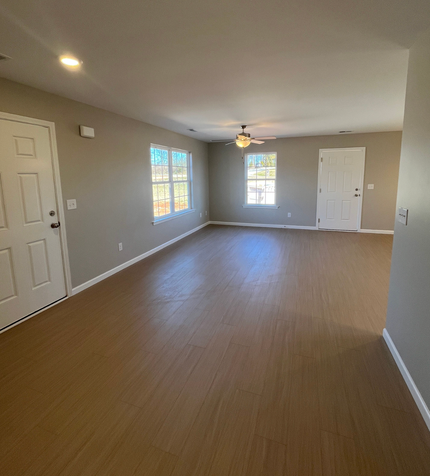 3947 Greenpond Rd - Photo 6 of 11