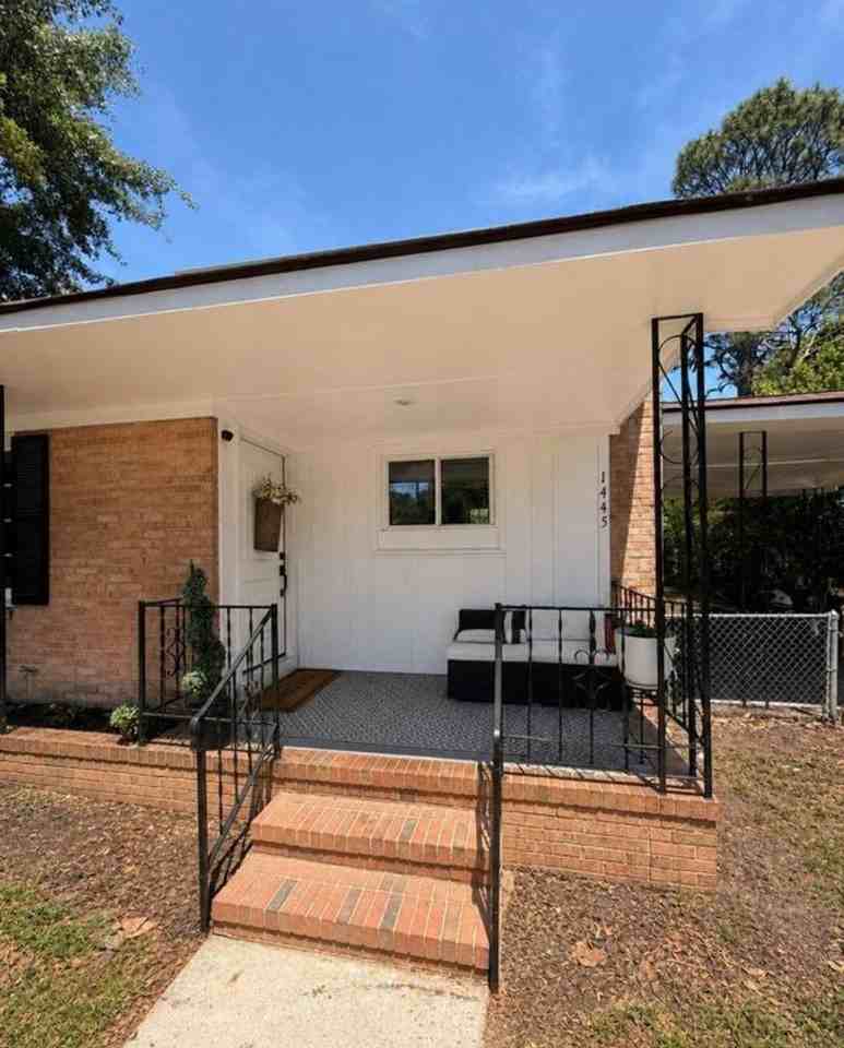 1445 Keswick Dr - Photo 2 of 16