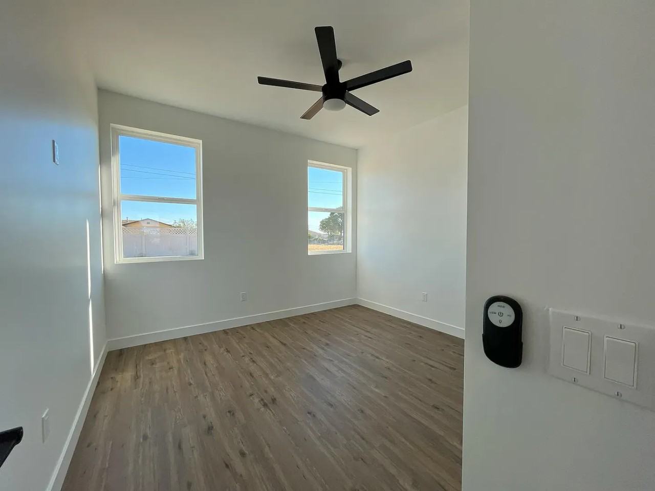 8109 Underwood Ave - Photo 7 of 10