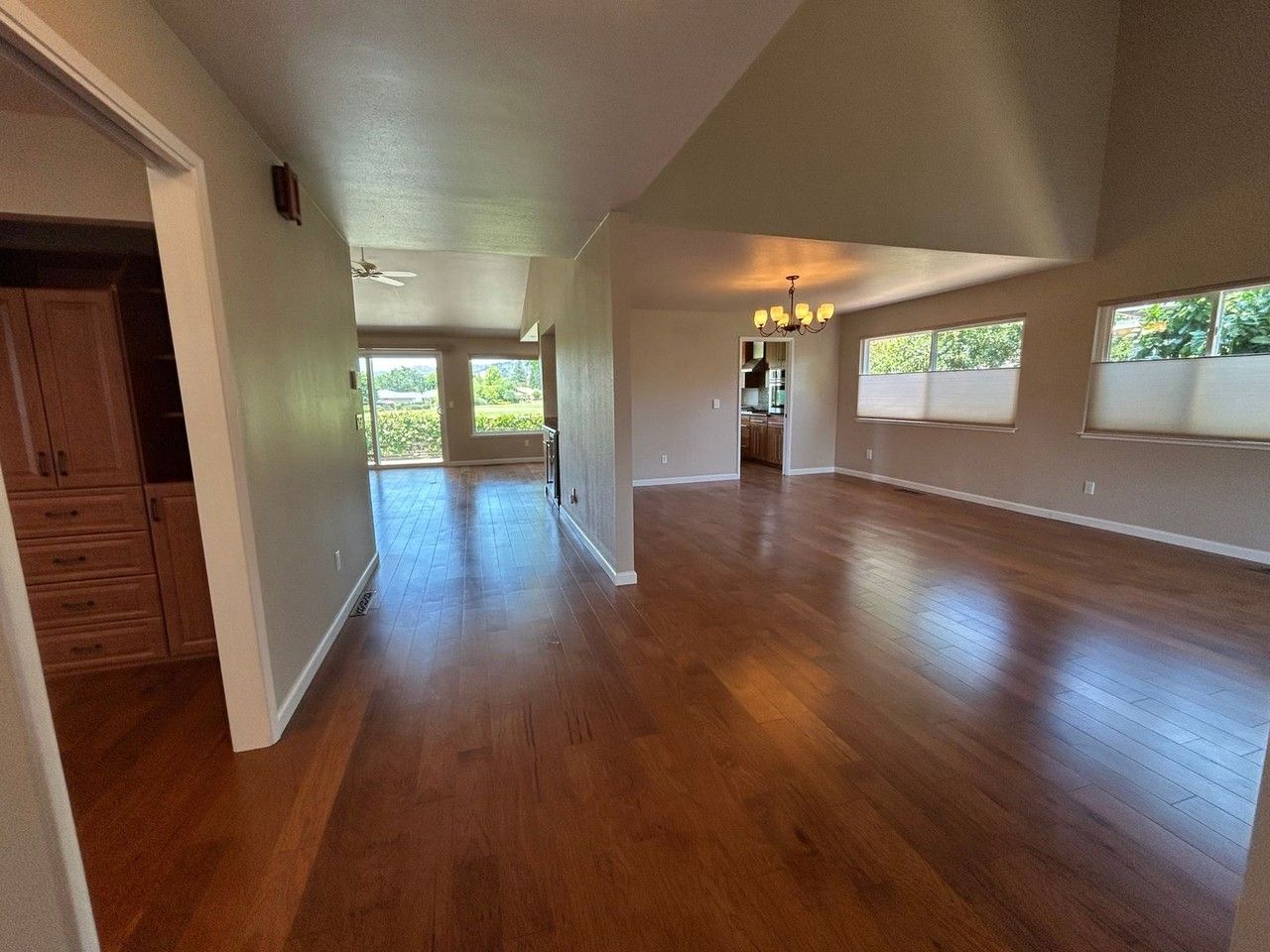 329 Oak Leaf Cir - Photo 3 of 30