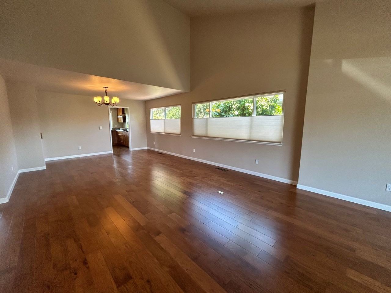 329 Oak Leaf Cir - Photo 4 of 30