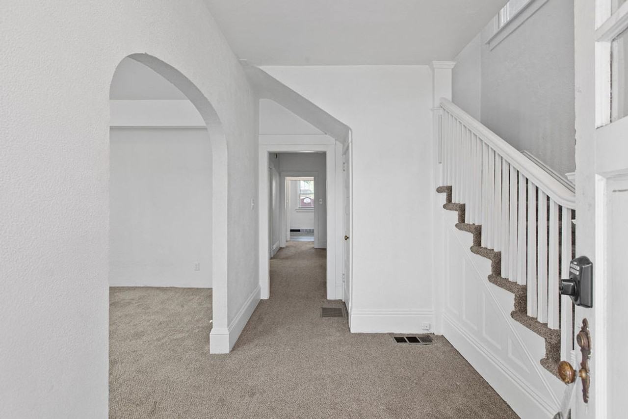 1615 11th Ave - Photo 2 of 44
