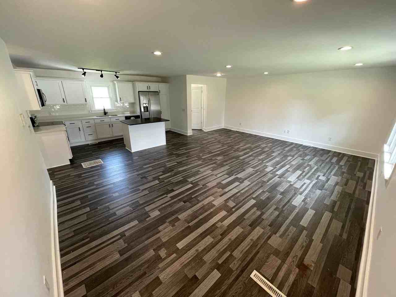 130 Rockbridge Rd - Photo 5 of 27