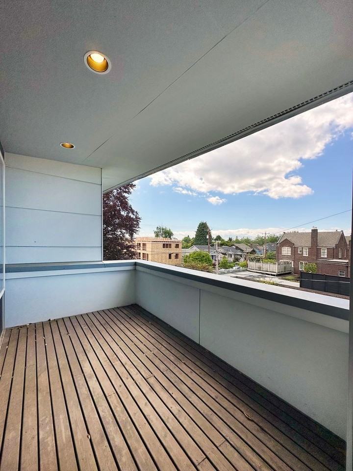 4812 Linden Ave N - Photo 5 of 12