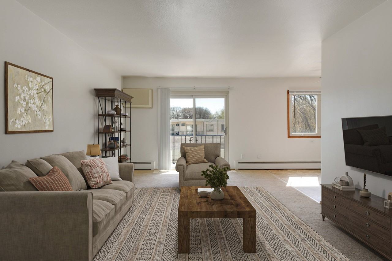 Hamline Terrace - Photo 4 of 19