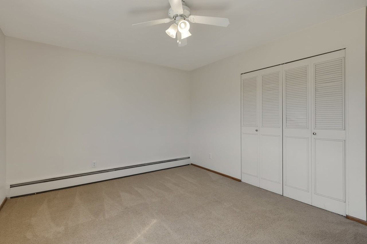 Hamline Terrace - Photo 7 of 19