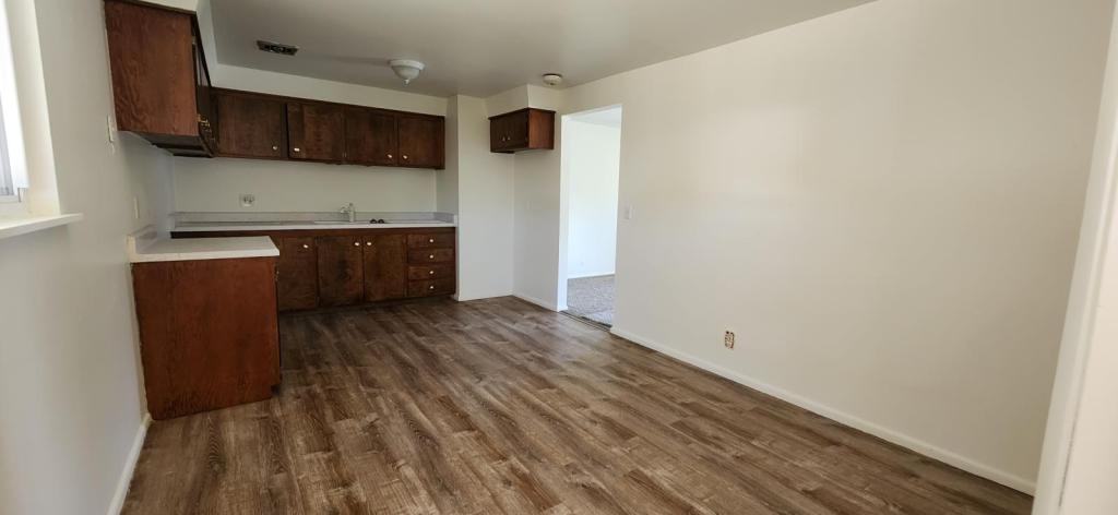 367 Overland Rd - Photo 5 of 21