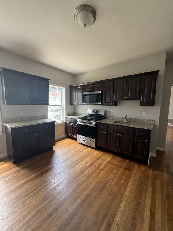 52 Bogle St - Photo 3 of 10