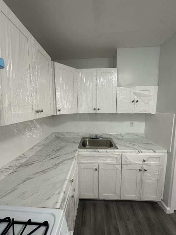 262 Grand St Rear - Photo 6 of 22