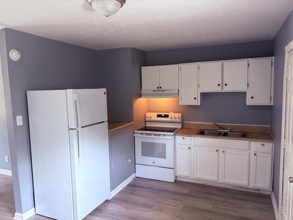 406 Beta St ##C - Photo 3 of 9