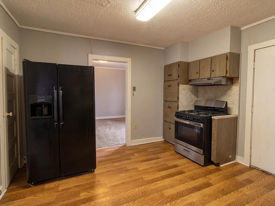 4709 Coronado Ave - Photo 3 of 14