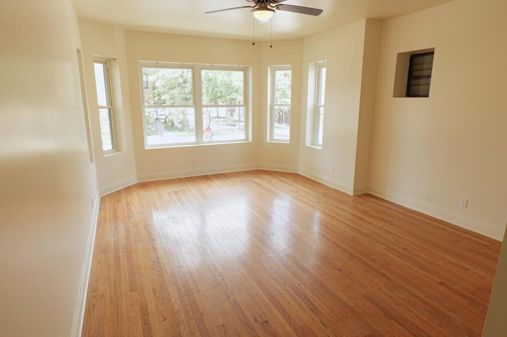 8101 S Loomis Blvd ##1 - Photo 2 of 7