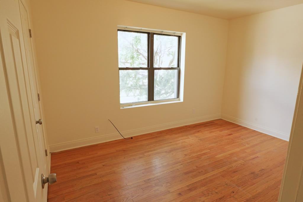 8101 S Loomis Blvd ##1 - Photo 7 of 7