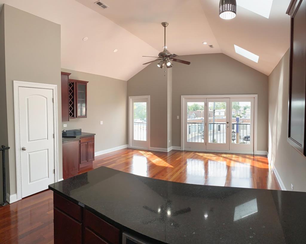 4644 W 63rd St ##3 - Photo 2 of 9