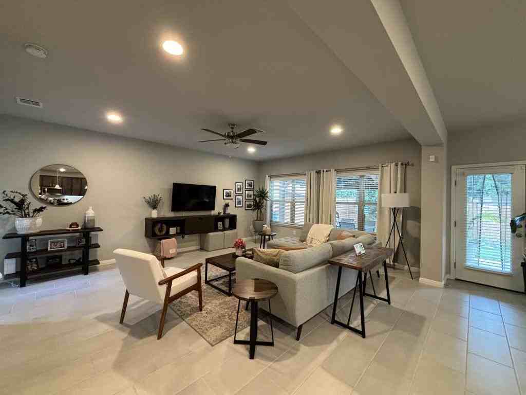 79 Carefree Ct - Photo 3 of 17