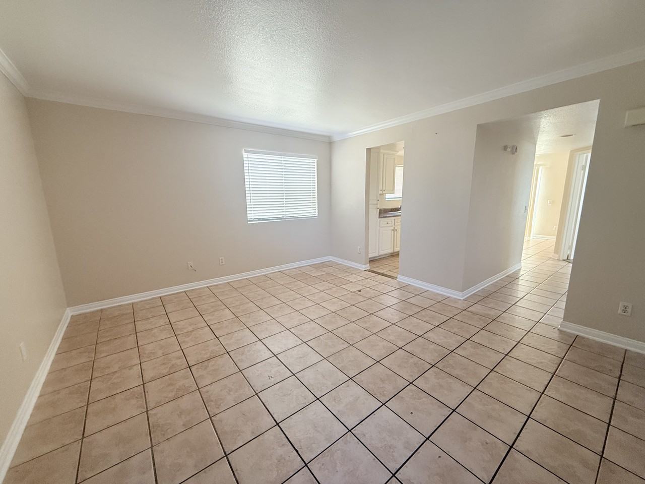 461 Westminster Place #B - Photo 7 of 12