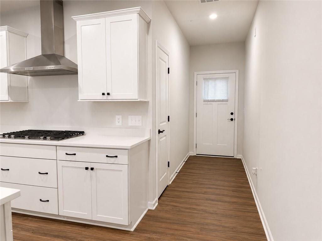 663 Castleberry Ave - Photo 3 of 37