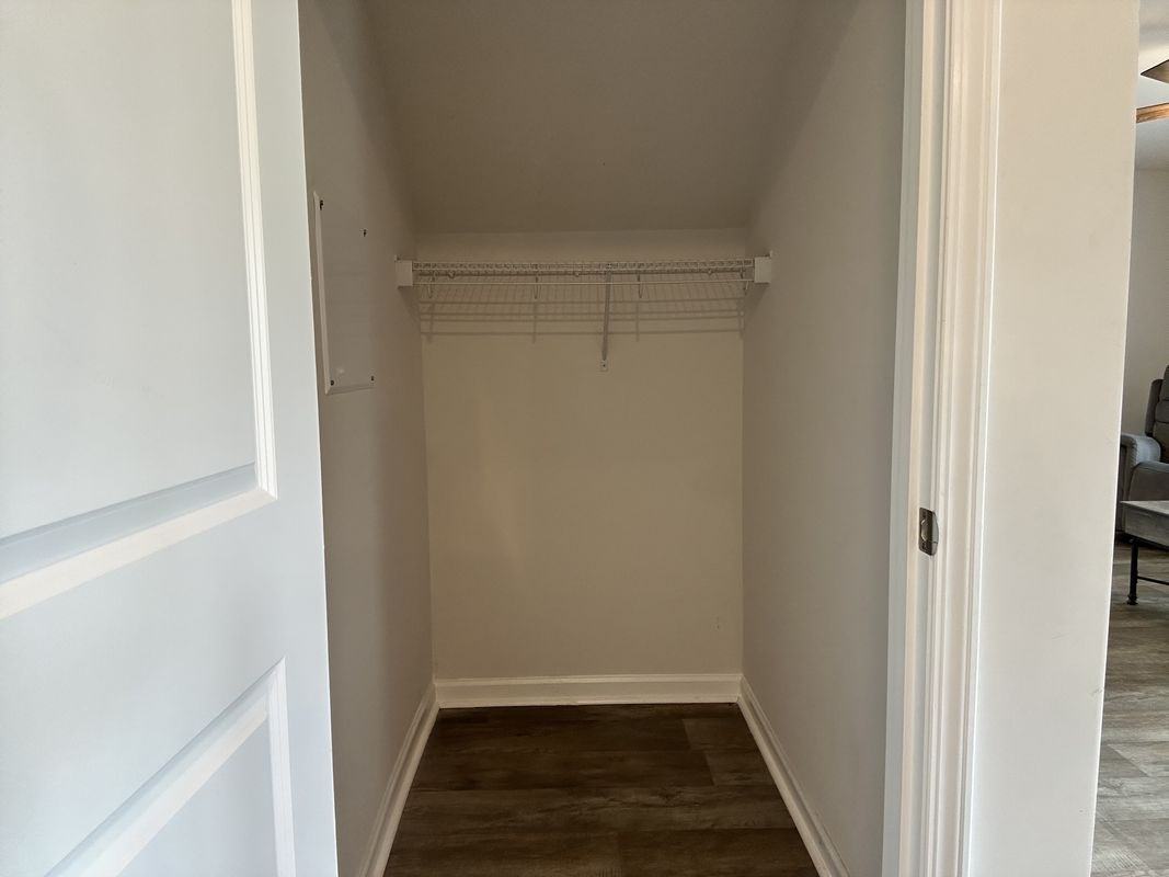 5459 Carolines Way - Photo 5 of 50