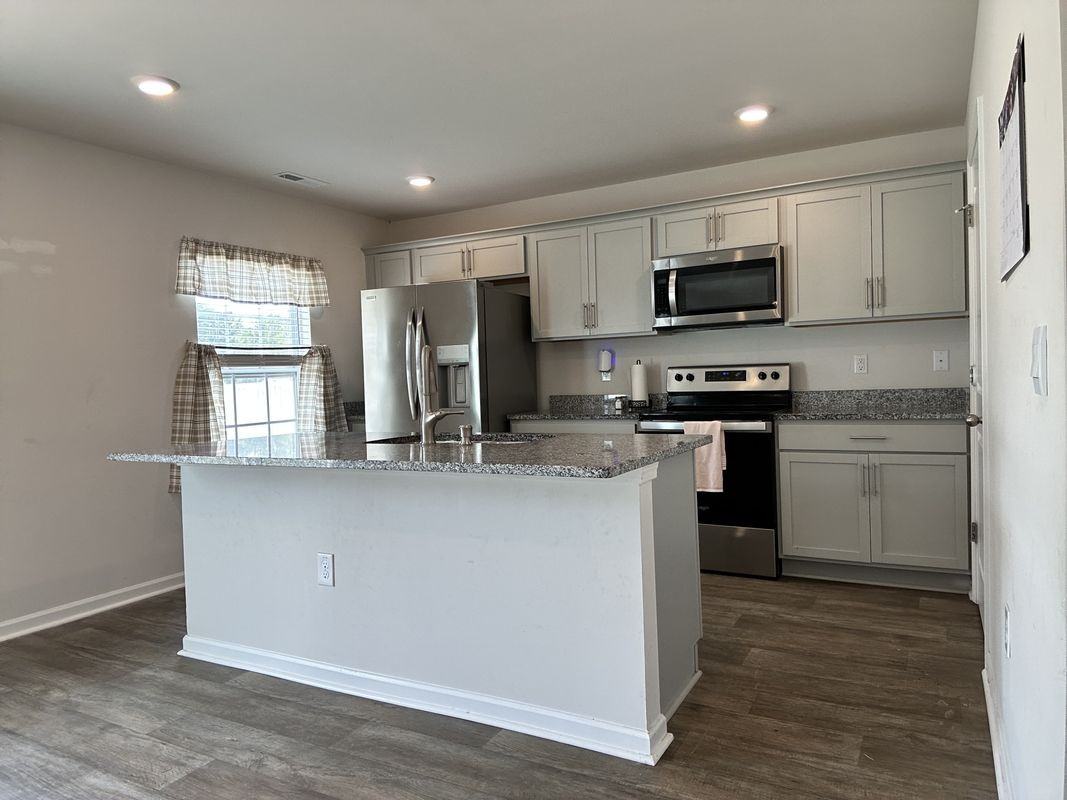 5459 Carolines Way - Photo 7 of 50