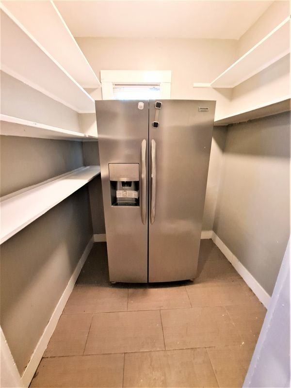 393 Talbot Ave - Photo 3 of 15
