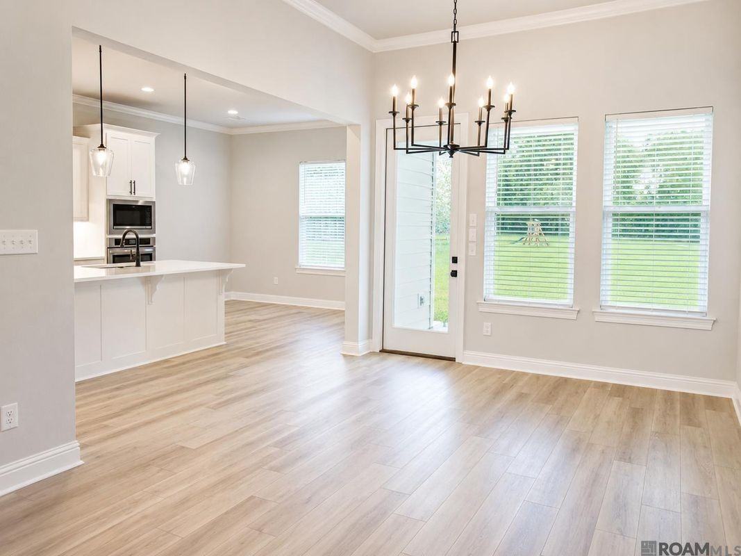 4032 Atwater Reserve Ave - Photo 5 of 17
