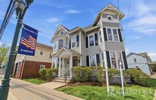 featured image of 30 W Somerset St ##2b