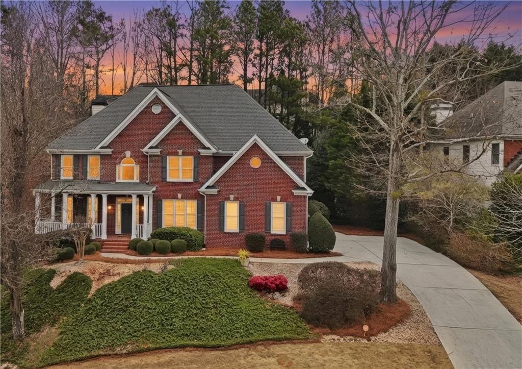 2570 Wood Creek Ct - Photo 2 of 50