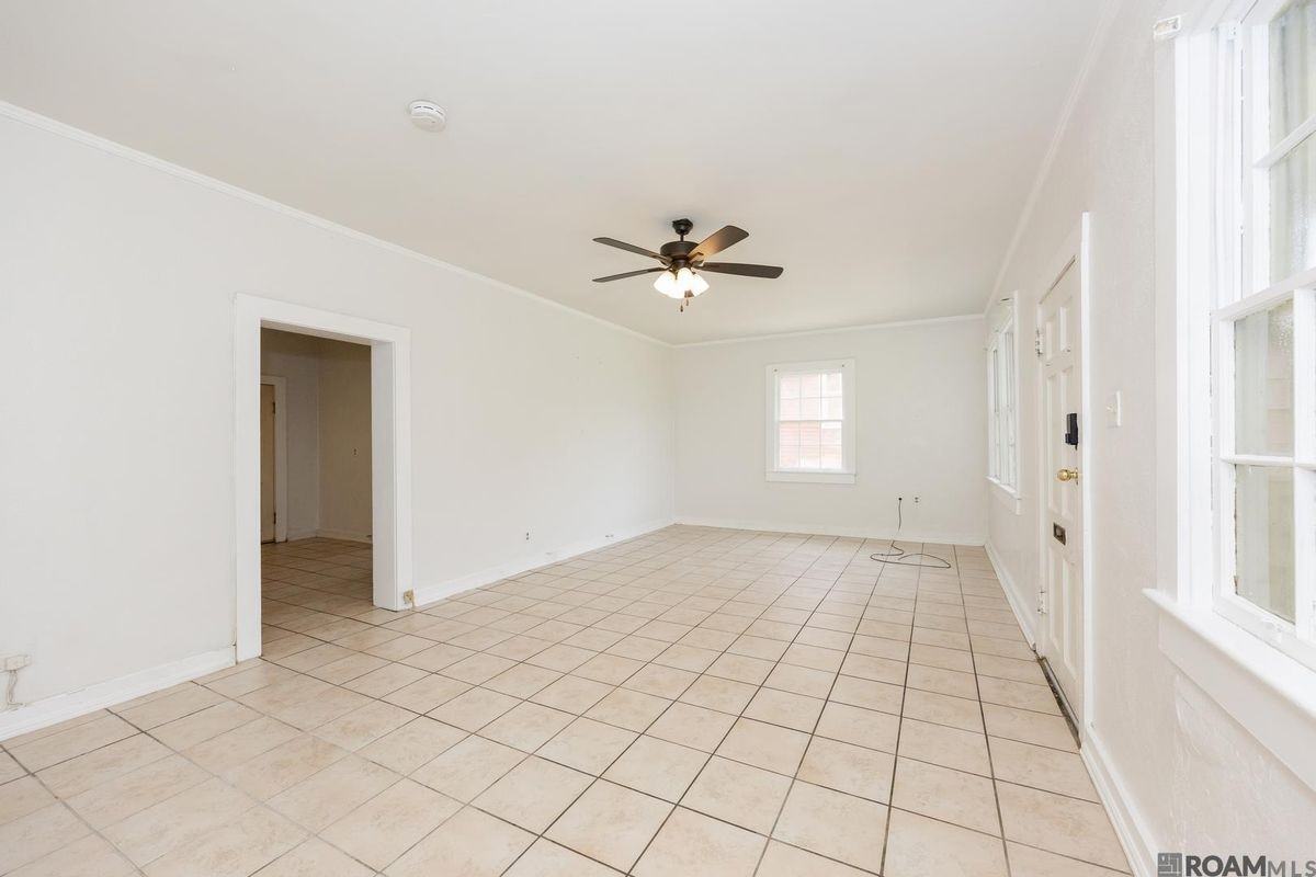 759A Spanish Town Rd - Photo 3 of 18