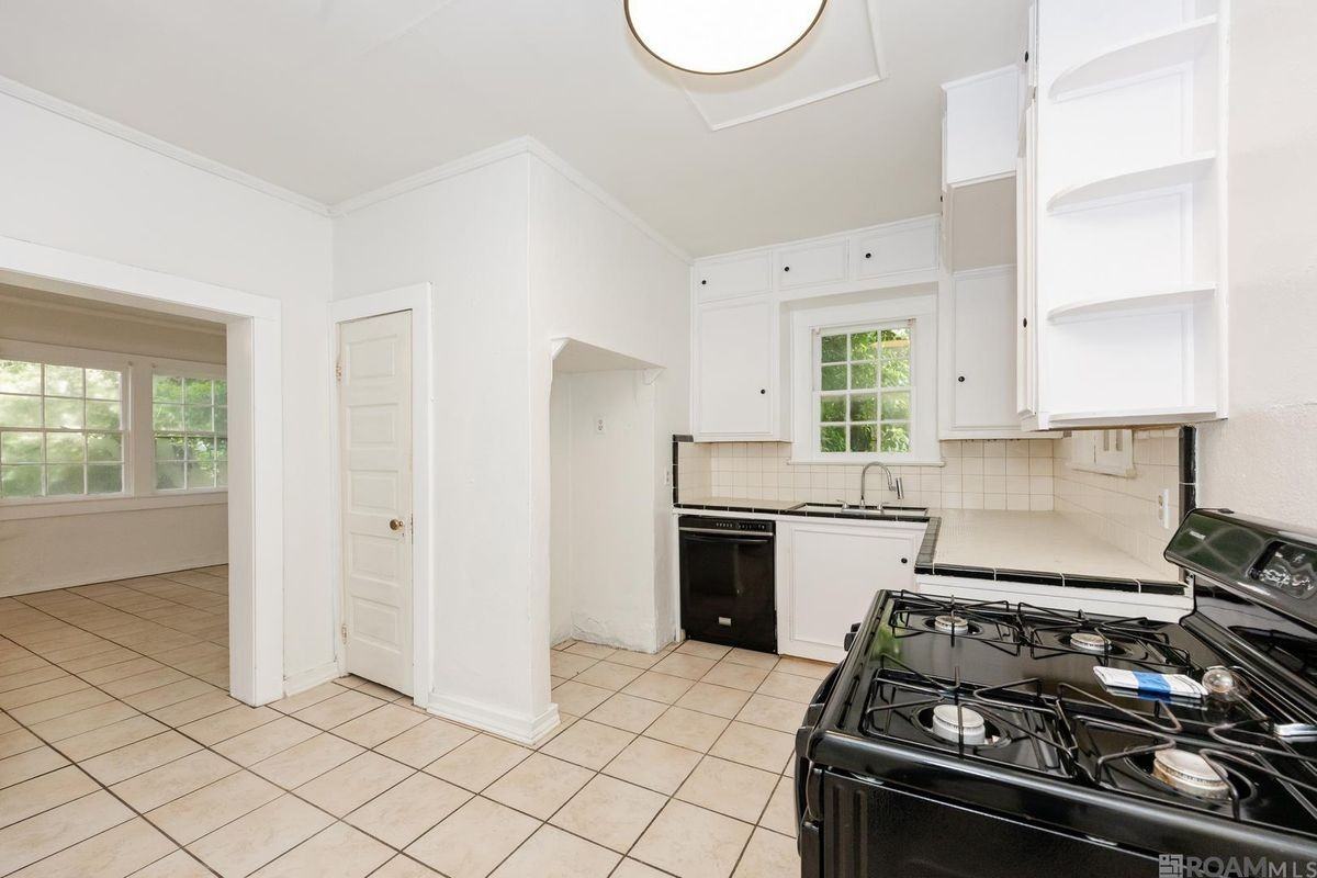 759A Spanish Town Rd - Photo 5 of 18