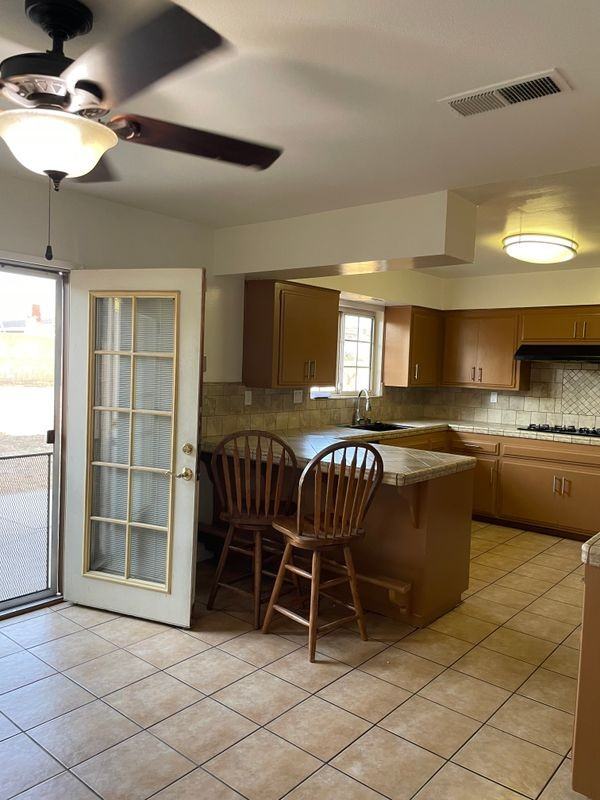 17164 Fontlee Ln - Photo 5 of 12