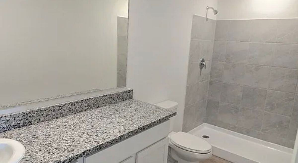 1013 Sourgum St - Photo 5 of 10