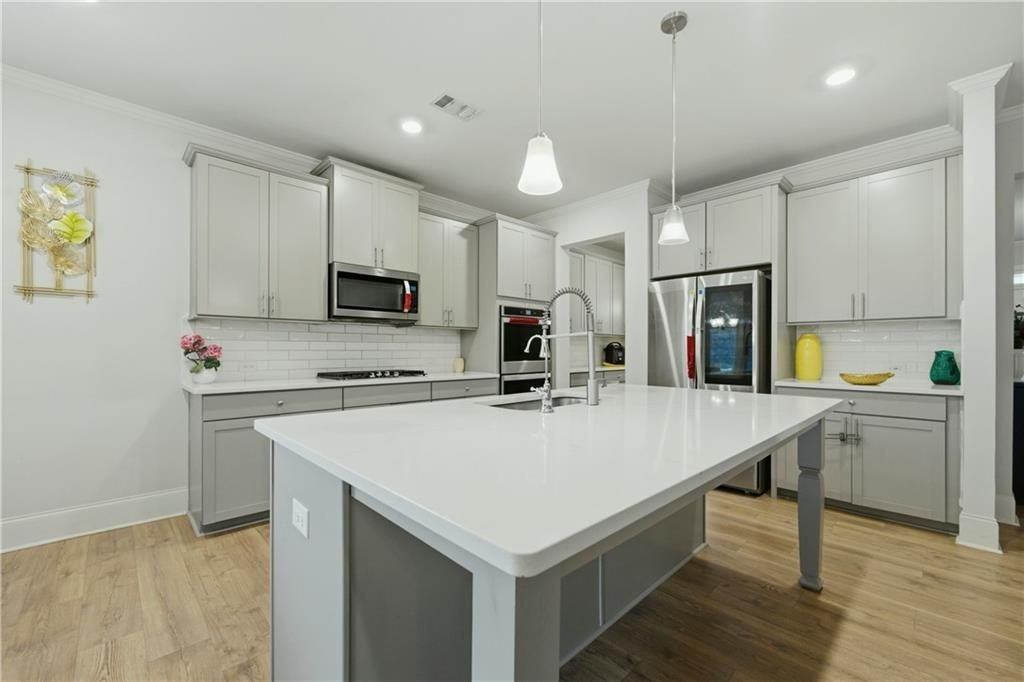 196 Treeline Trl - Photo 4 of 22