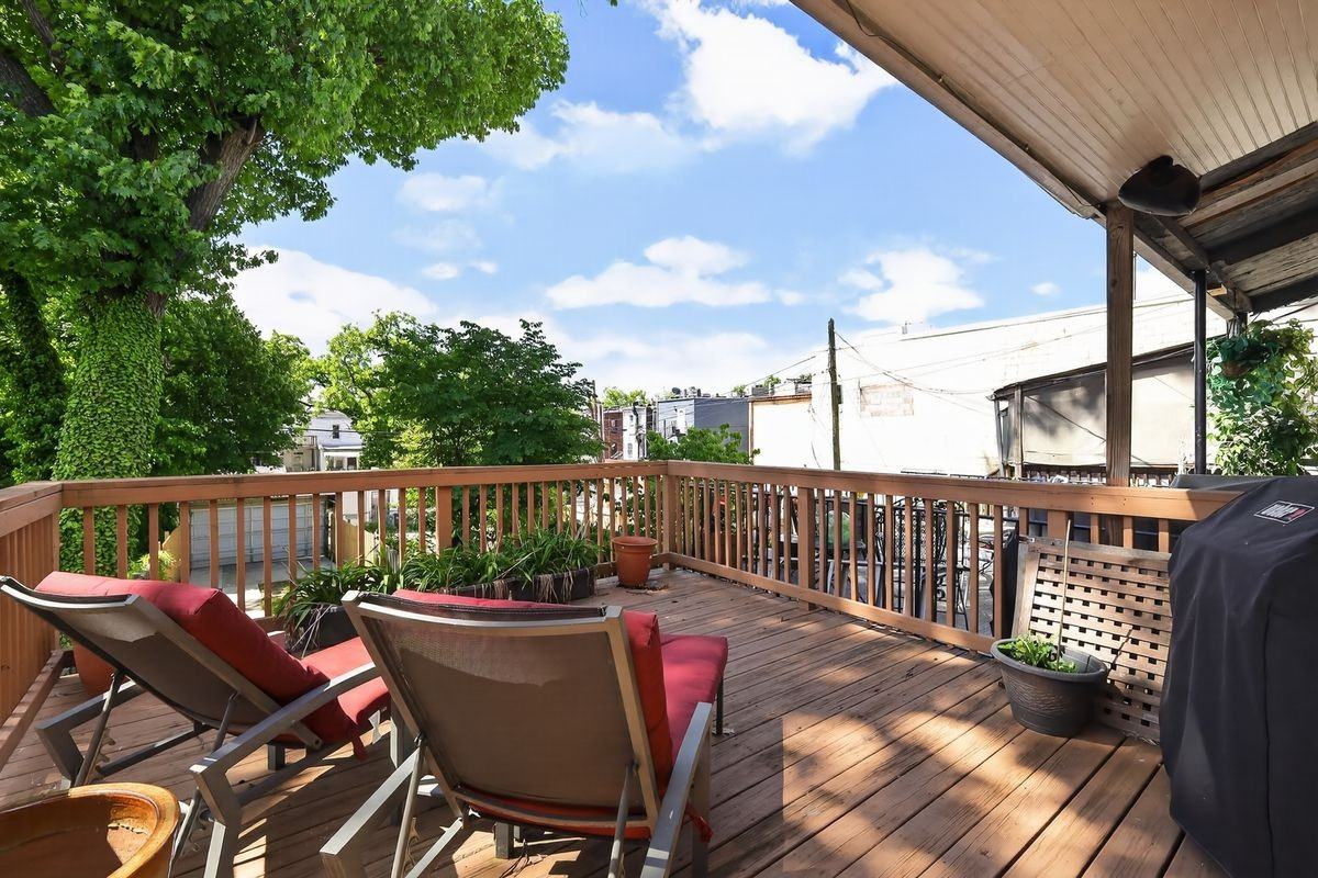 928 Ingraham St Nw - Photo 4 of 5