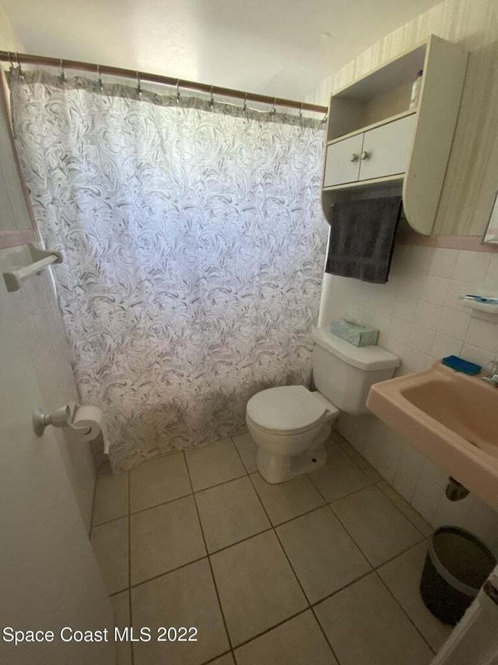 610 Jefferson Ave #1 - Photo 7 of 8