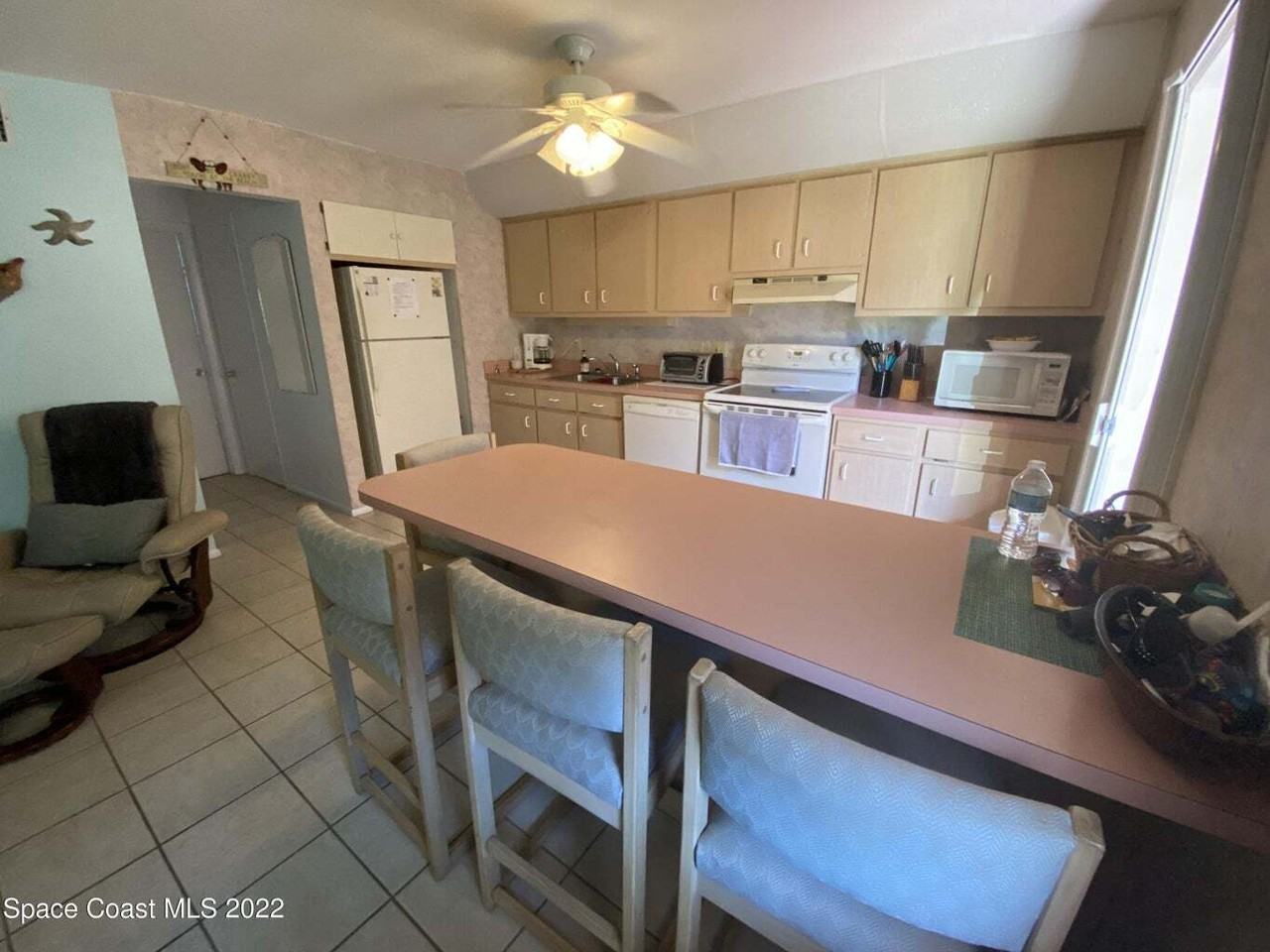 610 Jefferson Ave #1 - Photo 2 of 8