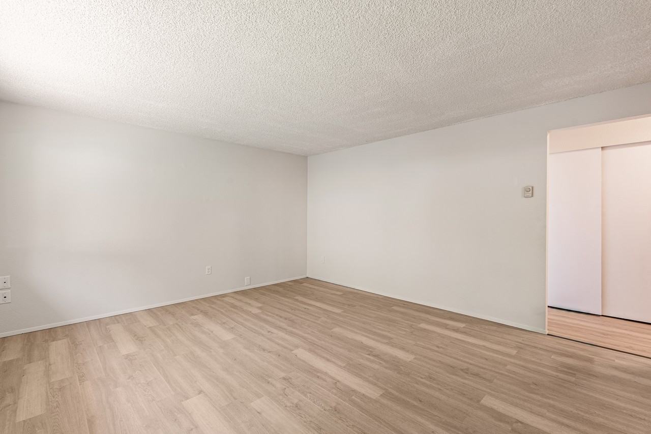 4716 S Warner St #C - Photo 5 of 21