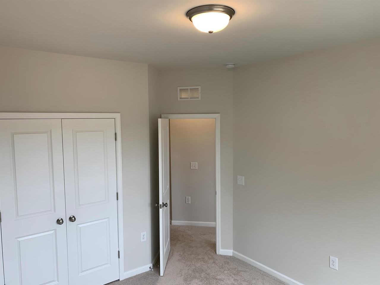 6193 Beale Loop #1 - Photo 3 of 8