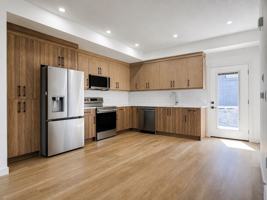 featured image of 227 26 Ave Ne
