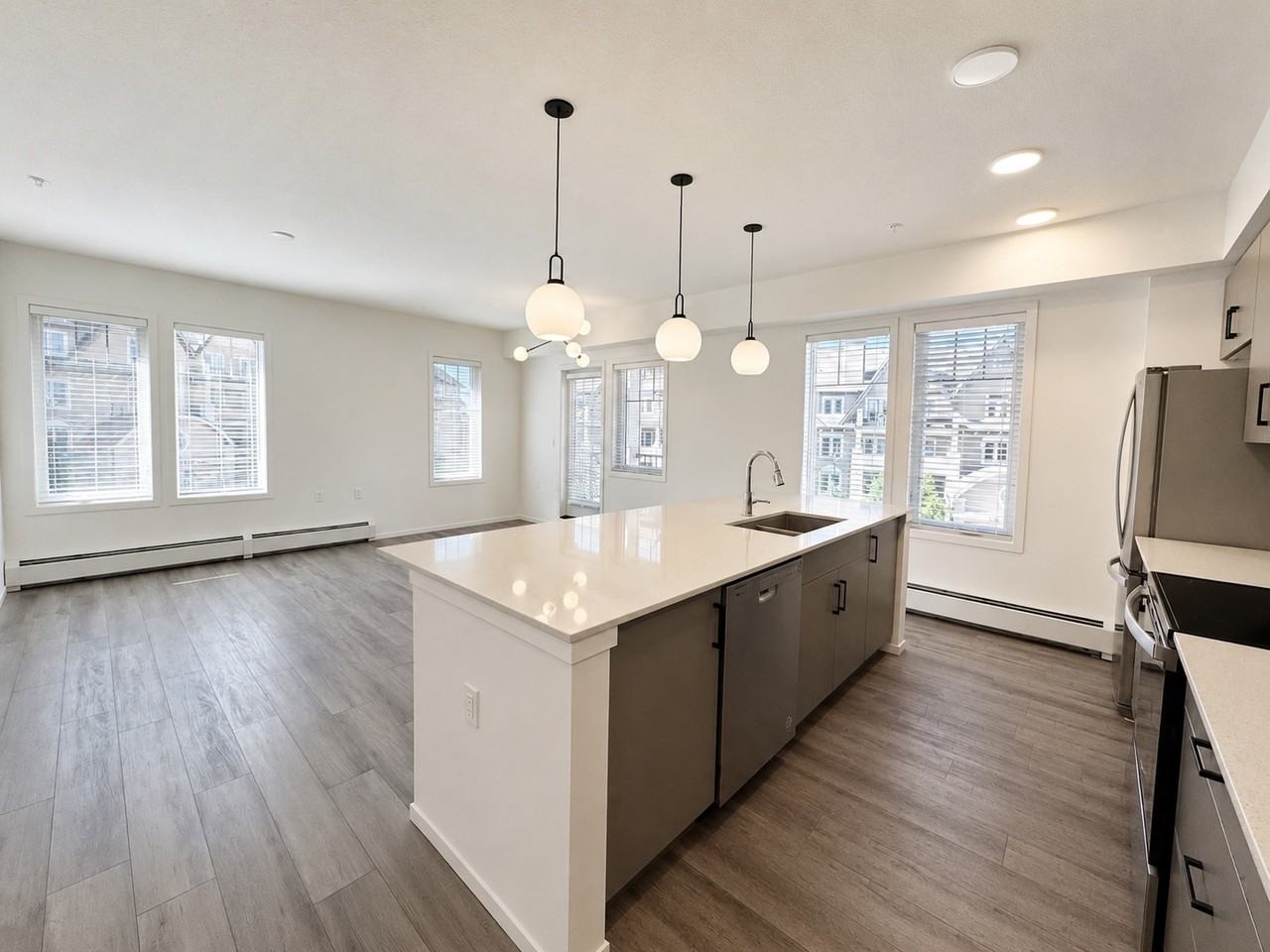 140 Mahogany St Se - Photo 4 of 36